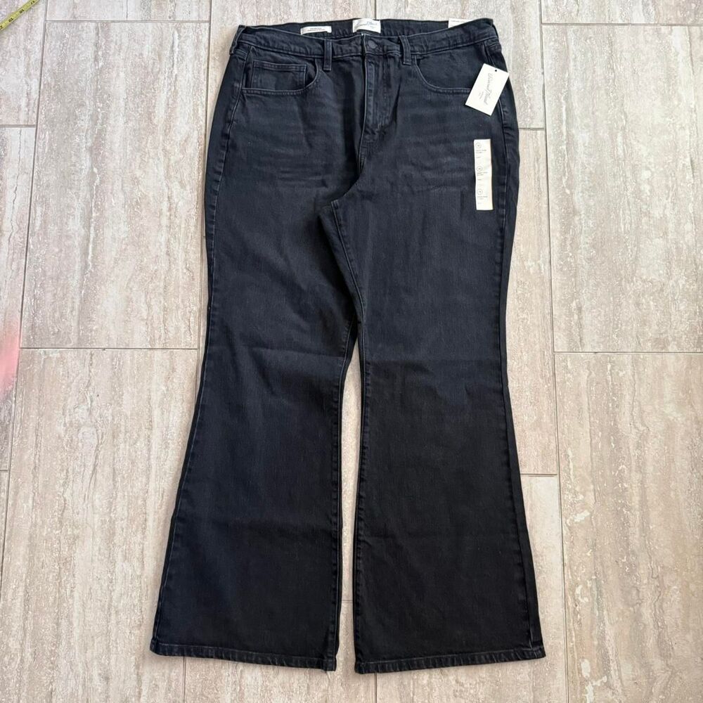 New With Tags Universal Threads Plus Size16 Black Flare Jeans Denim goth emo